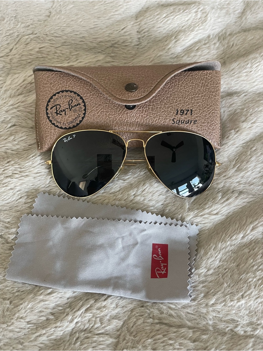 Ray-Ban Polarized Aviator Sunglasses - Gold Frame Made in Italy
